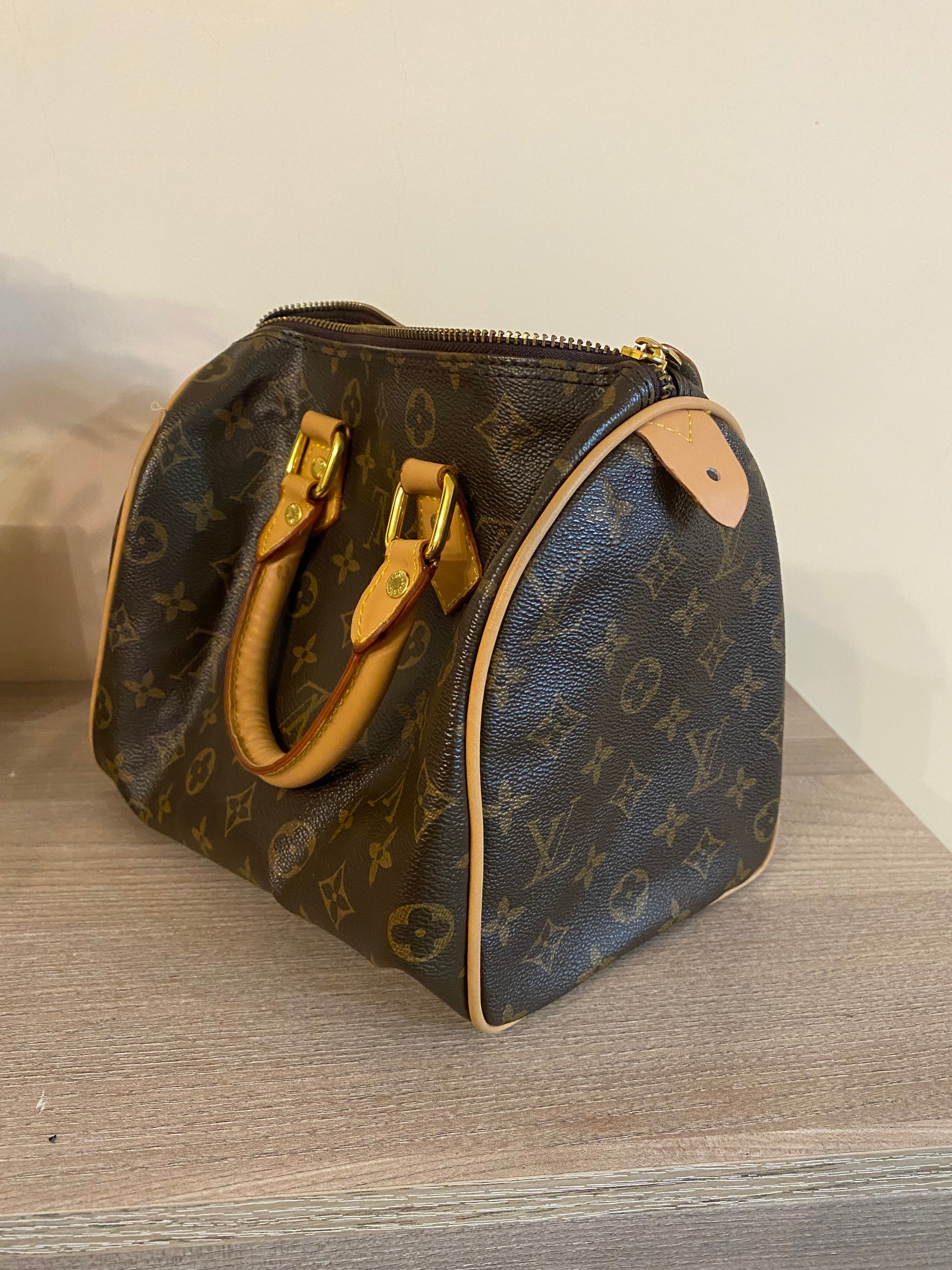 Дамска чанта louis vuitton