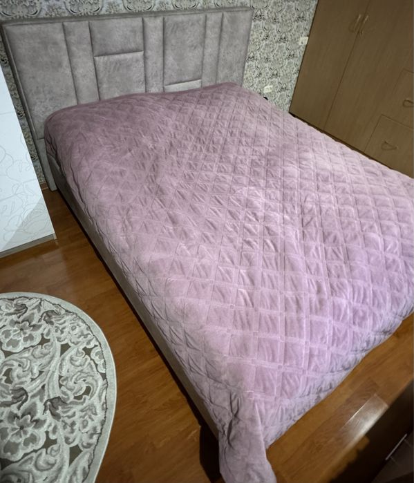 Продам кровать спальную