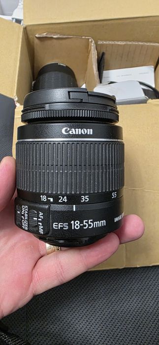 Kit Canon EOS 2000D 24.1MP + 2 Obiective