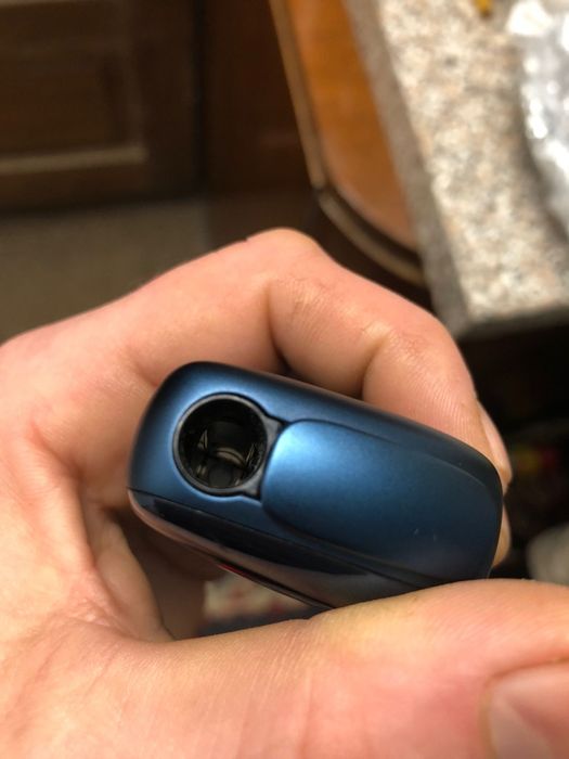 Aparat de fumat tigari.