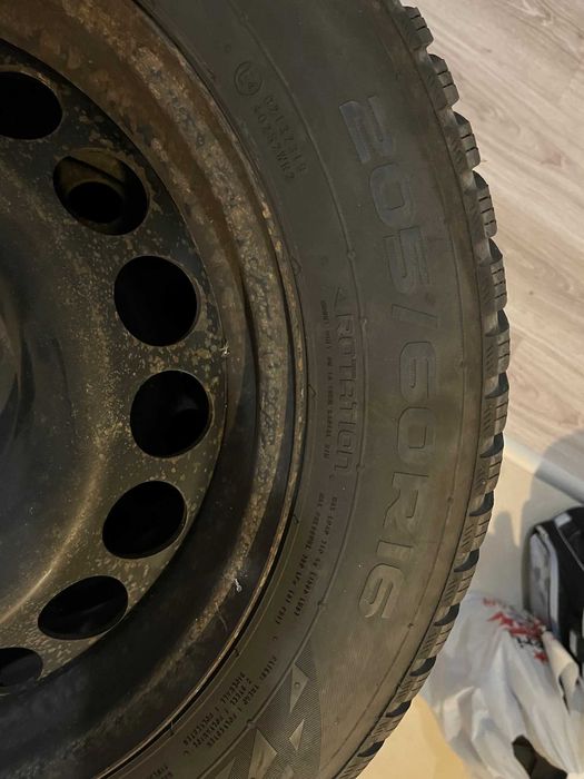 Vand roti complete de iarna 205/30 R16 Audi A4 B 8