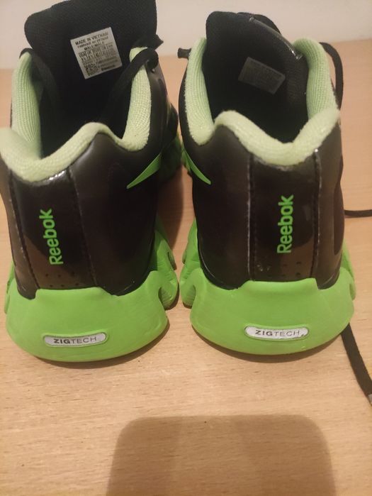 Adidași marca reebok