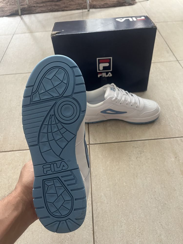 Нови маратонки Fila номер 40