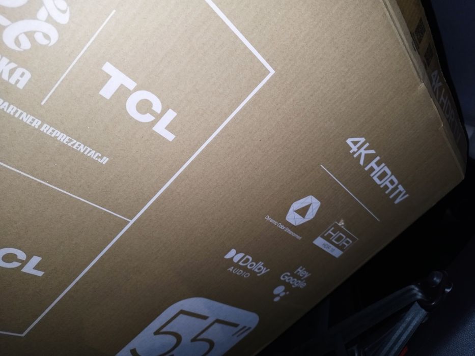 Vând televizor TCL 4K 139cm sigilat, garanție 2 ani