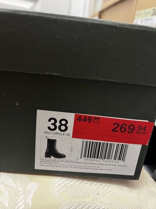 Ghete noi piele , marime 38