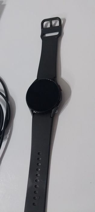 Samsung galaxy watch 4 часы в комплекте как с магазина