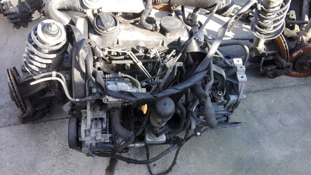 Motor Volkswagen Golf 4 1.9 TDI AGR + pompa injectie + injector din 2000