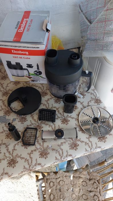 Кухонный комбайн . Набор. (Новый)