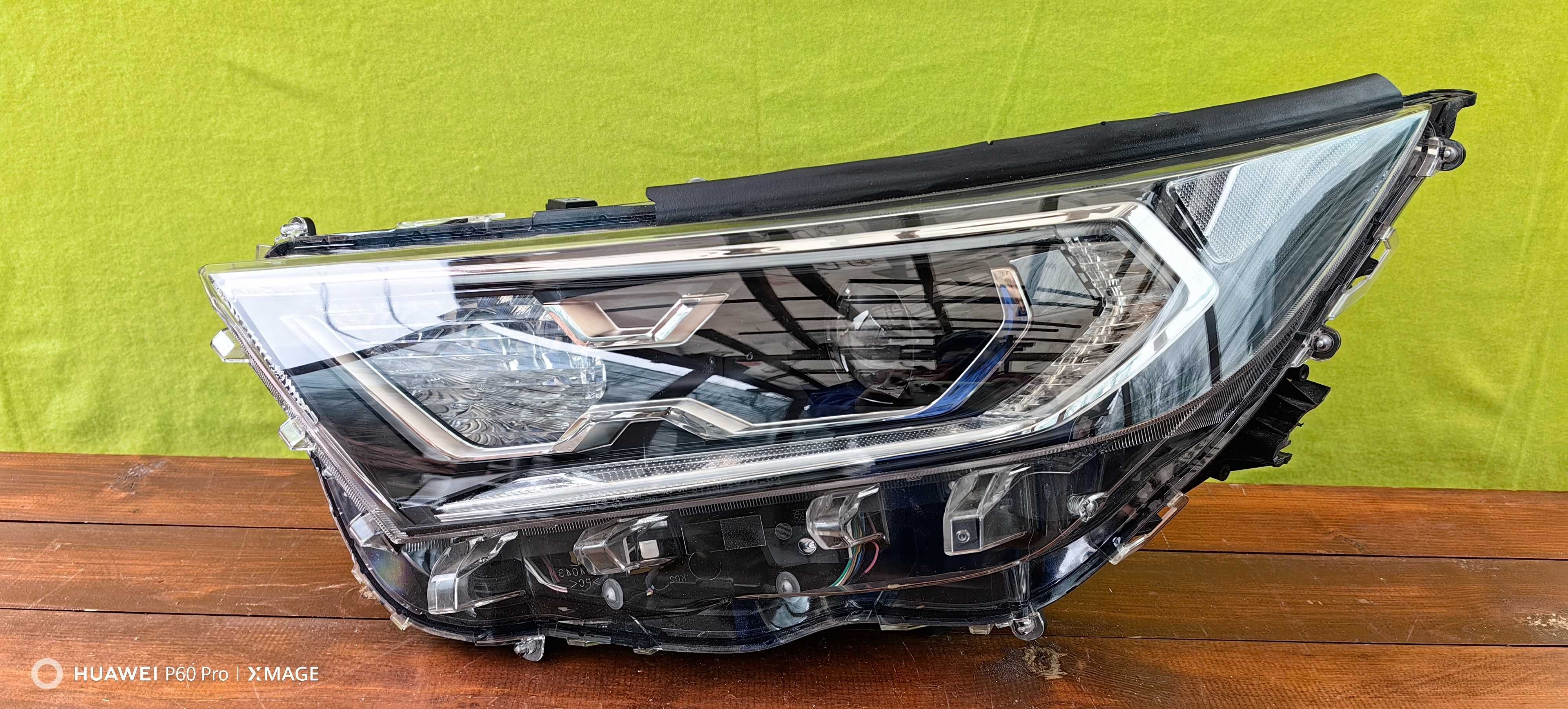 Фар за Toyota Rav4 Full LED / Фарове Тойота Рав4 Фул ЛЕД
