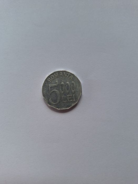 Vând Vând monedă rară, 5000 lei, din 2002, confecționată din aluminiu.