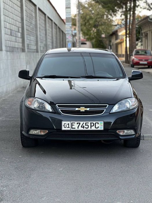 Lacetti jentra qilingan