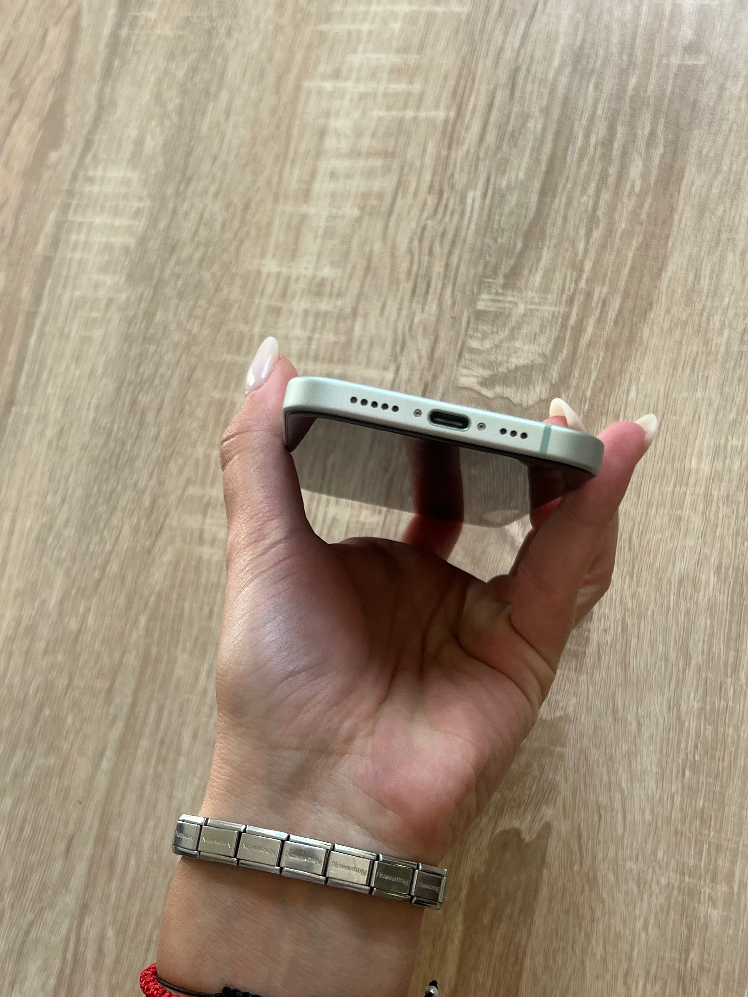iPhone 15 зелен, 128GB