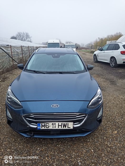Ford focus 2019 automat ușor avariat