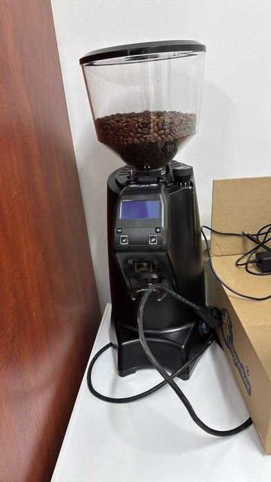 кофемолка Eureka Zenith Neo 65 E