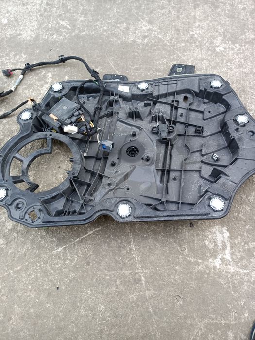 Macara geam dreapta față Ford fiesta mk8 2019