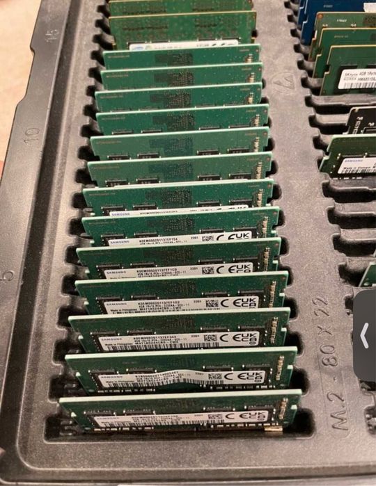 Oferta lot 40 memorie ram ddr4 sodim diferite branduri