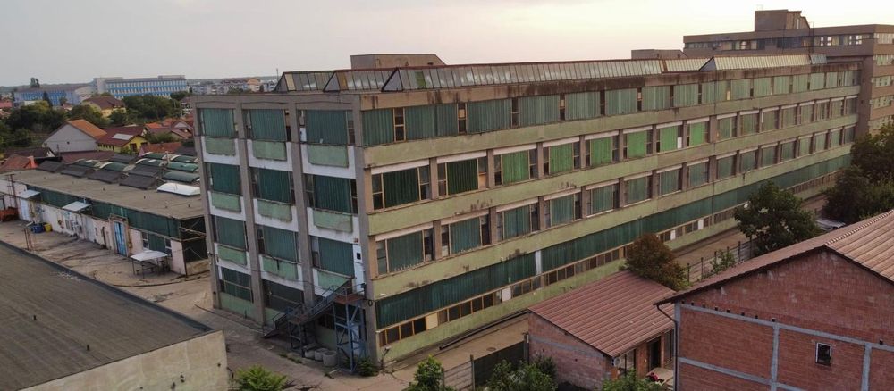 De vânzare clădiri cu teren zonă centrală