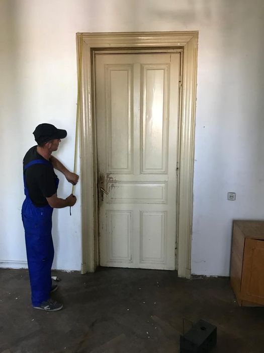 Uși - Lemn masiv