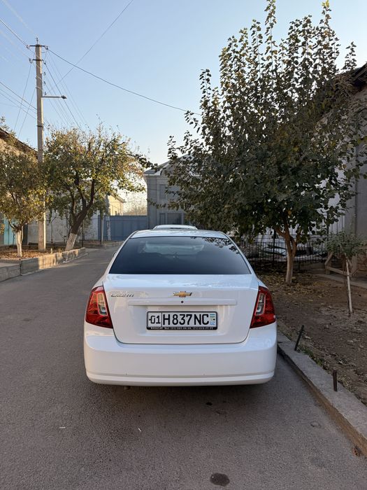 Lacetti 2023 yil oq probeg 32500