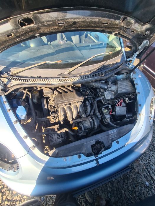 Volkswagen Beetle 1.6 бензин на части