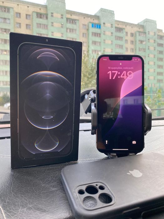 Продам iPhone 12 Pro