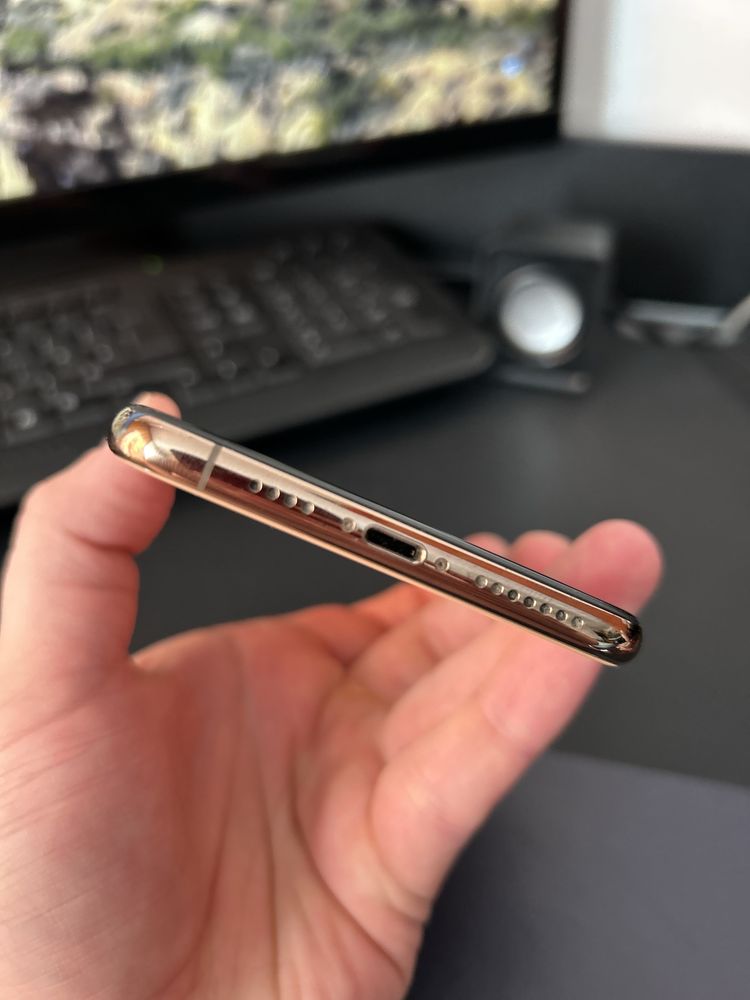Iphone XS Max Gold 64gb / 82% baterie - Stare excelenta