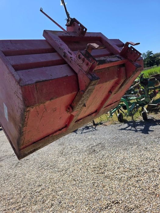 Ladă in tiranti basculabila mecanic lada transport in tiranti la tract