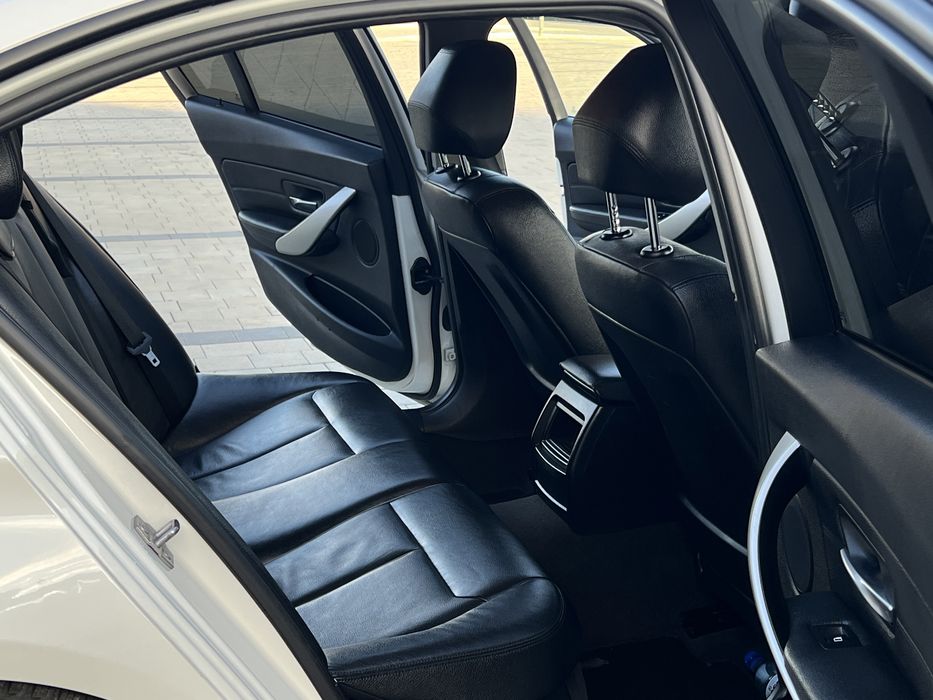 BMW 320D 184CP M-PAKET 2014 EURO5 Automat Bord Virtual TOP!