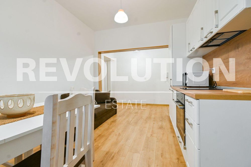 Двустаен апартамент в Център на София.