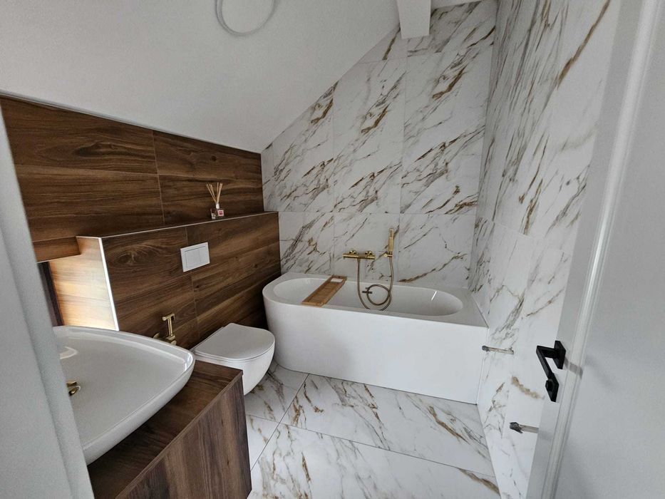 Vila de lux in complex privat Bucium-Visan,4 camere,3 bai, living 25mp
