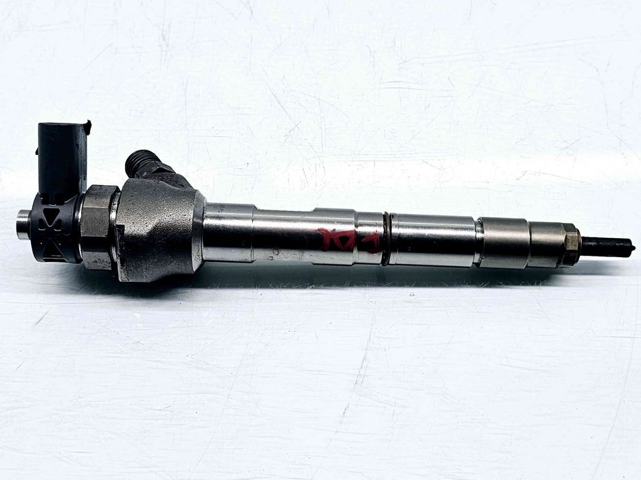 Injector Volkswagen Caddy IV Van (SAA, SAH) [Fabr 2015-2024] 04L130277