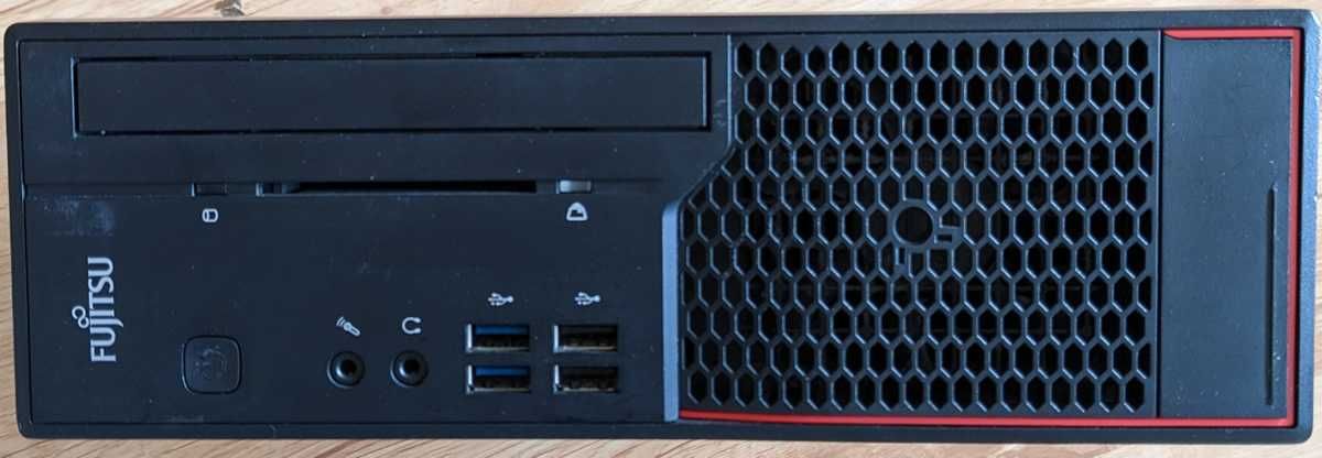 Продавам PC Fujitsu Esprimo C710 Barebone