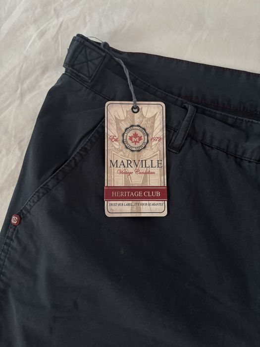 Pantaloni scurti Marville noi marimea 36