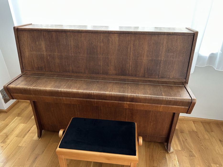Pianină de vanzare in stare foarte buna