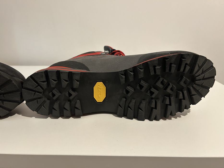 Алпийски обувки Garmont Ascent GTX - сив/червен цвят, размер 43, мъжки