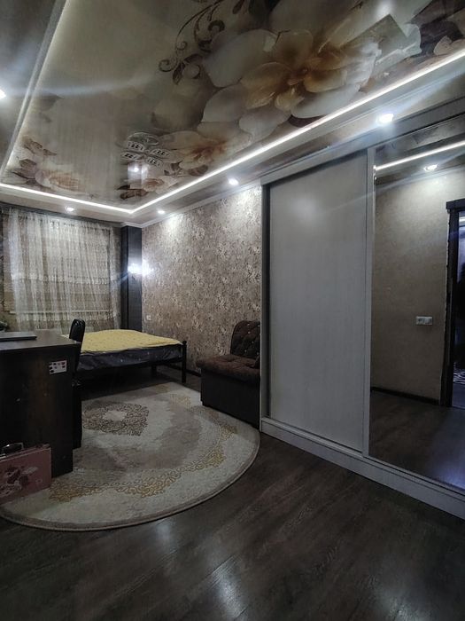 Квартира сотилади Зудлик билан