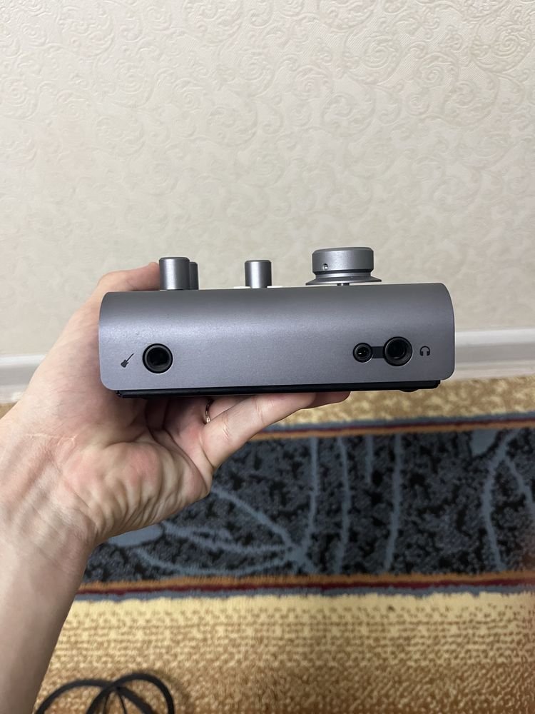 ТОРГ Микрофон и аудиокарта Se electronics sE2200 и Audient id 4 mk 2