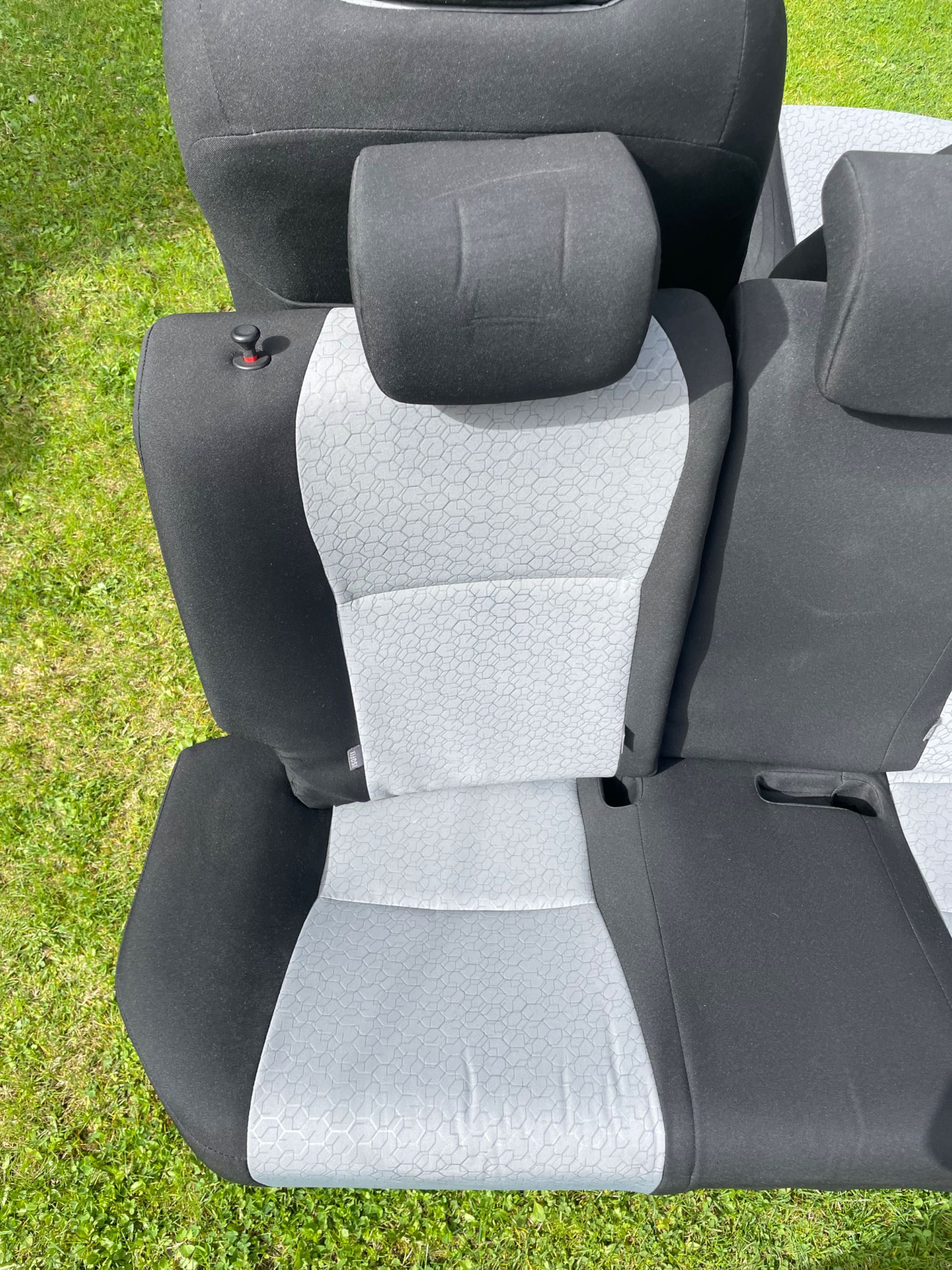 Салон Recaro за toyota yaris 2012