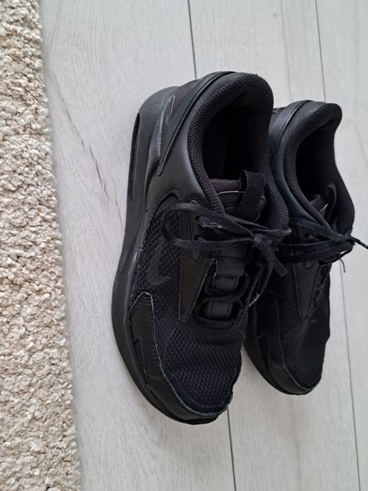 Adidasi nike air marimea 38.5