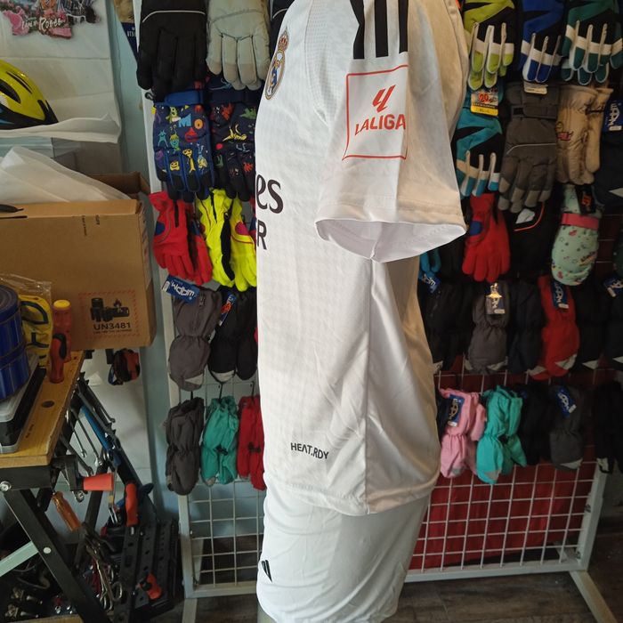 Детски футболен екип на Реал Мадрид -Мбапе-МВАРРЕ.Всички размери.