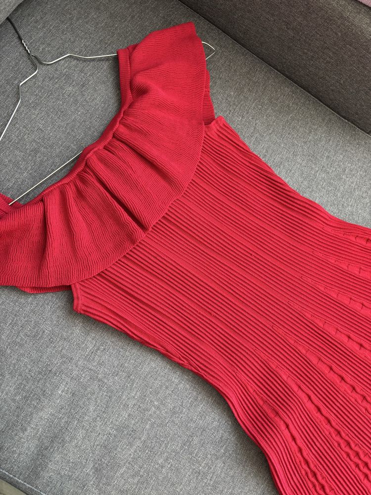 Кокетна рокля Zara, размер С