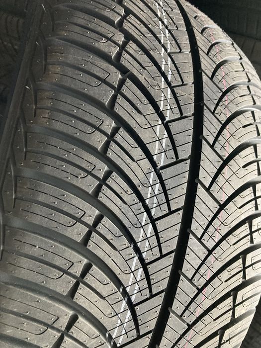 Anvelope all season NOI 245 40 18 Someseni