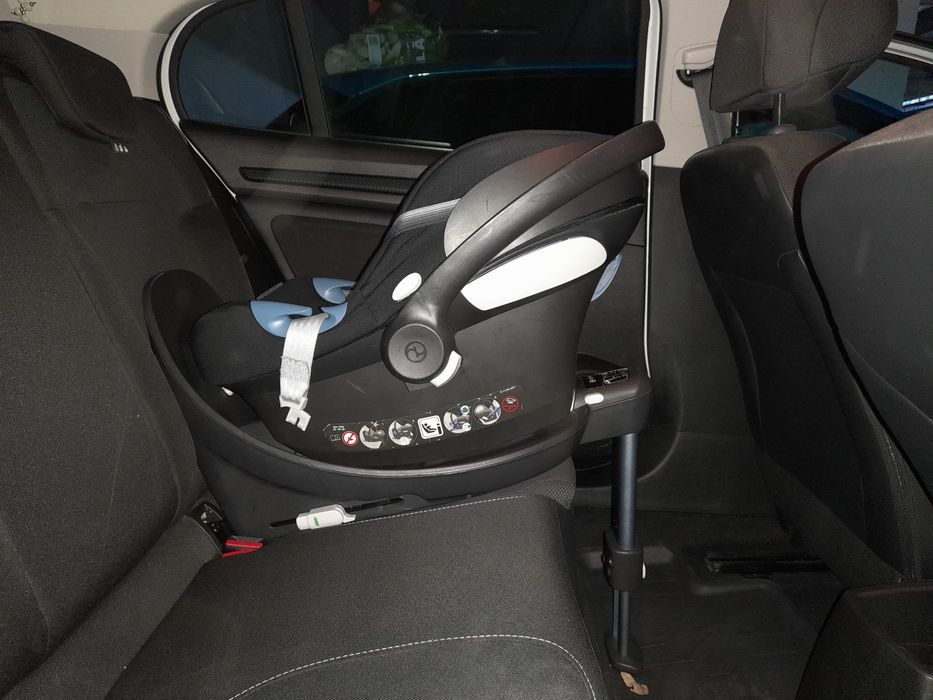 Vand Scoica Cybex Gold Aton M + Isofix