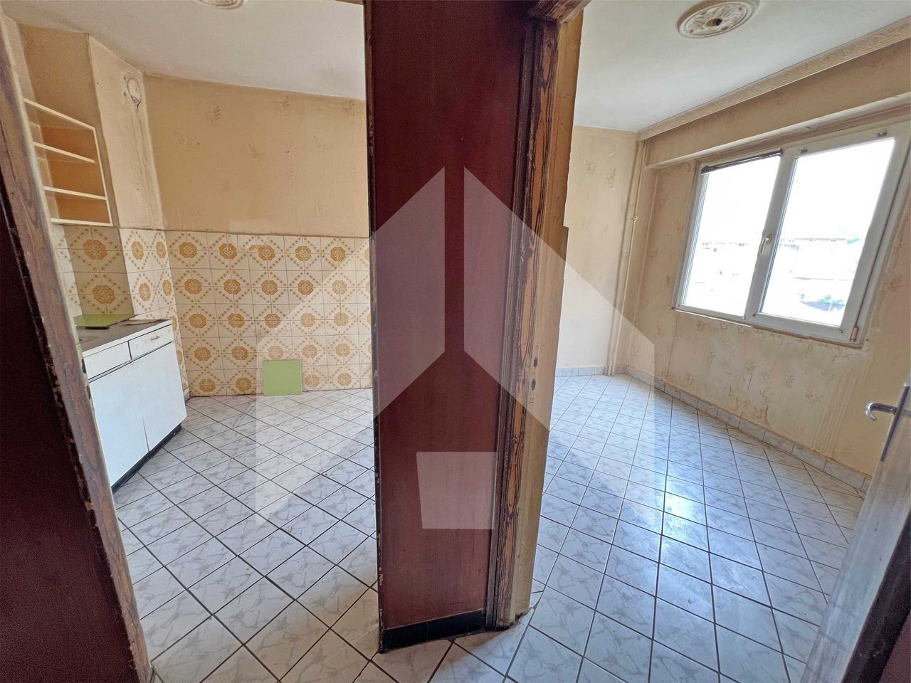 Продава се Двустаен апартамент в Нови пазар - 75 кв.м за 612 €/кв.м - Снимка #15