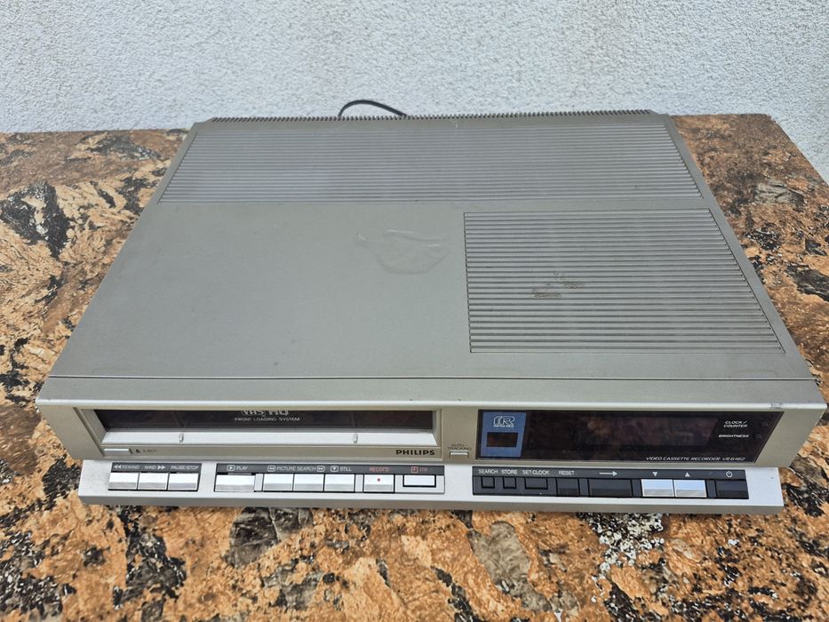 Vând video marca Philips VR-6462/60 F ,made in Germany