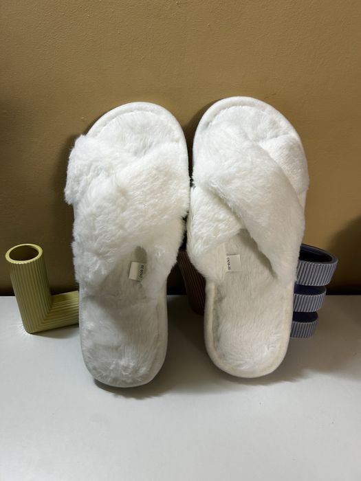 Papuci pufosi de casa