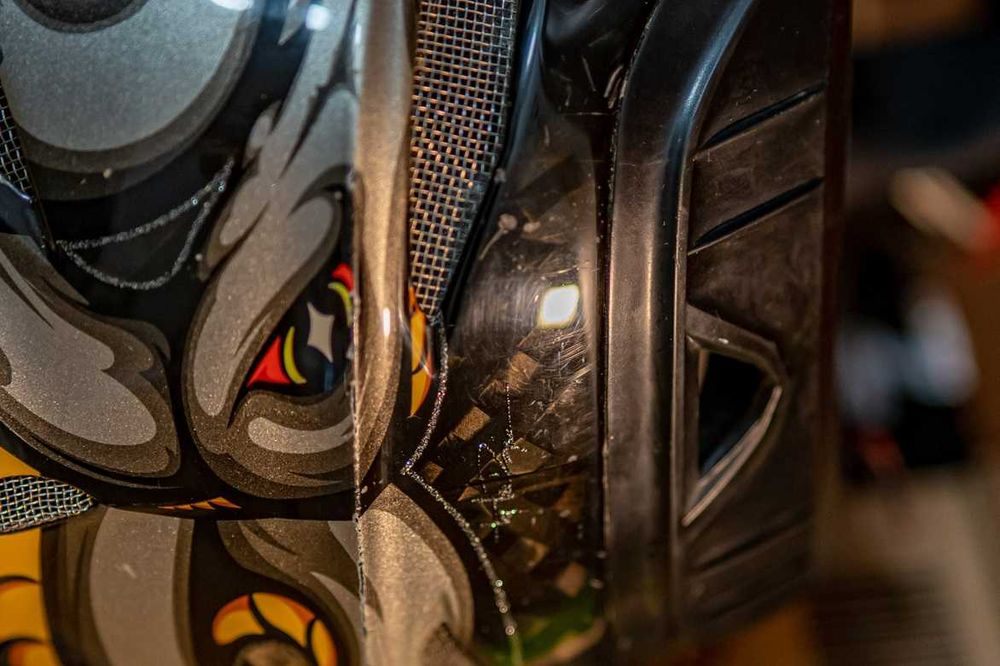 Карбонова каска Troy lee designs D3 - Medium