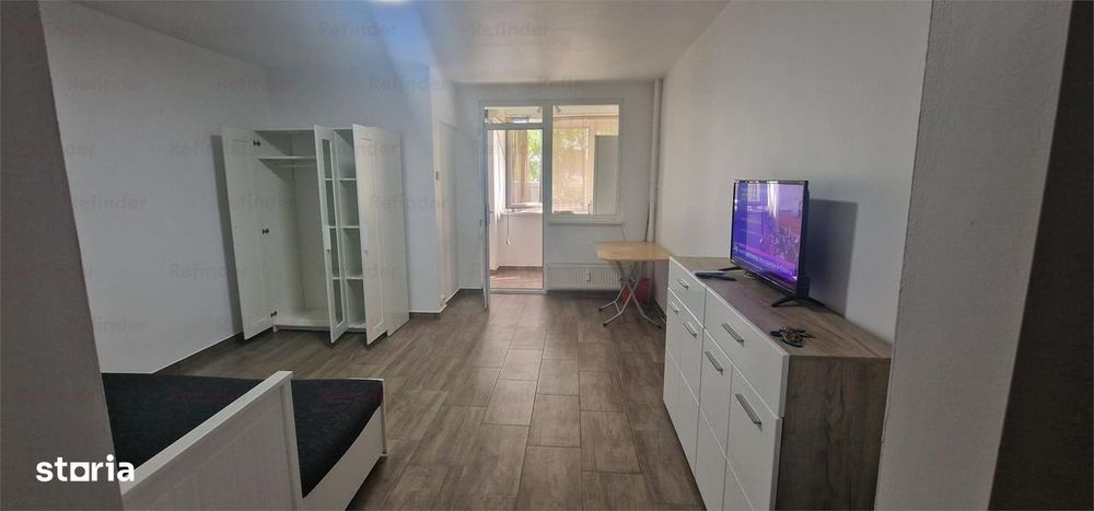 vanzare garsoniera | Titan | Metrou | Parc | etaj 310 | renovata integ
