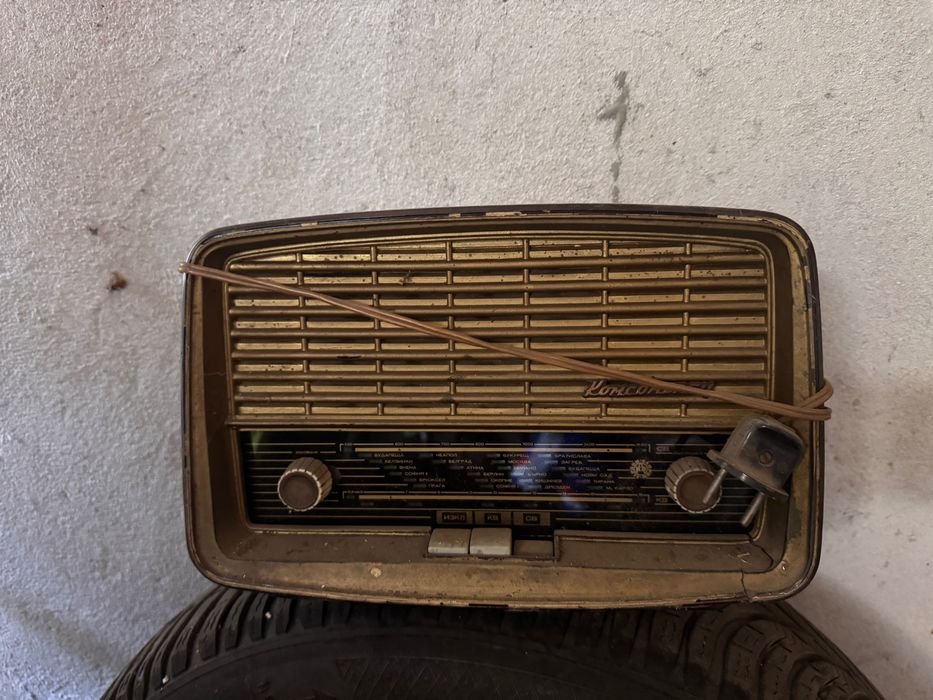 Грамофон, телевизор и шевна машина