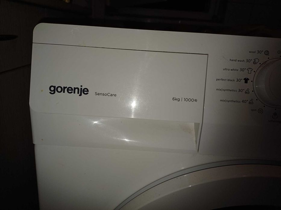 Vând aragaz și mașină de spălat 6kg